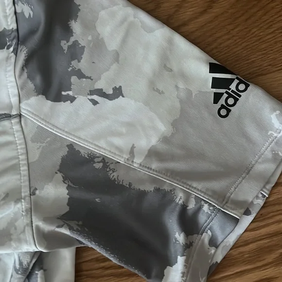 Adidas Performance Fit Men’s Shirt (M) - Picture 4 of 4